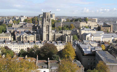 Bristol University, photo by Adrian Pingstone (2004)
