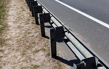 crash barrier