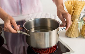 sauce pot