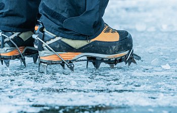 crampons