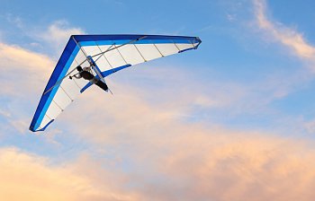 hang-gliding